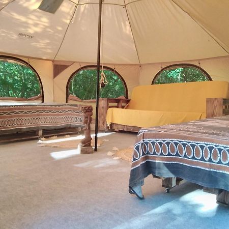 Tente Safari Lodge Dans Foret Luxuriante Vielle-Tursan Exterior photo
